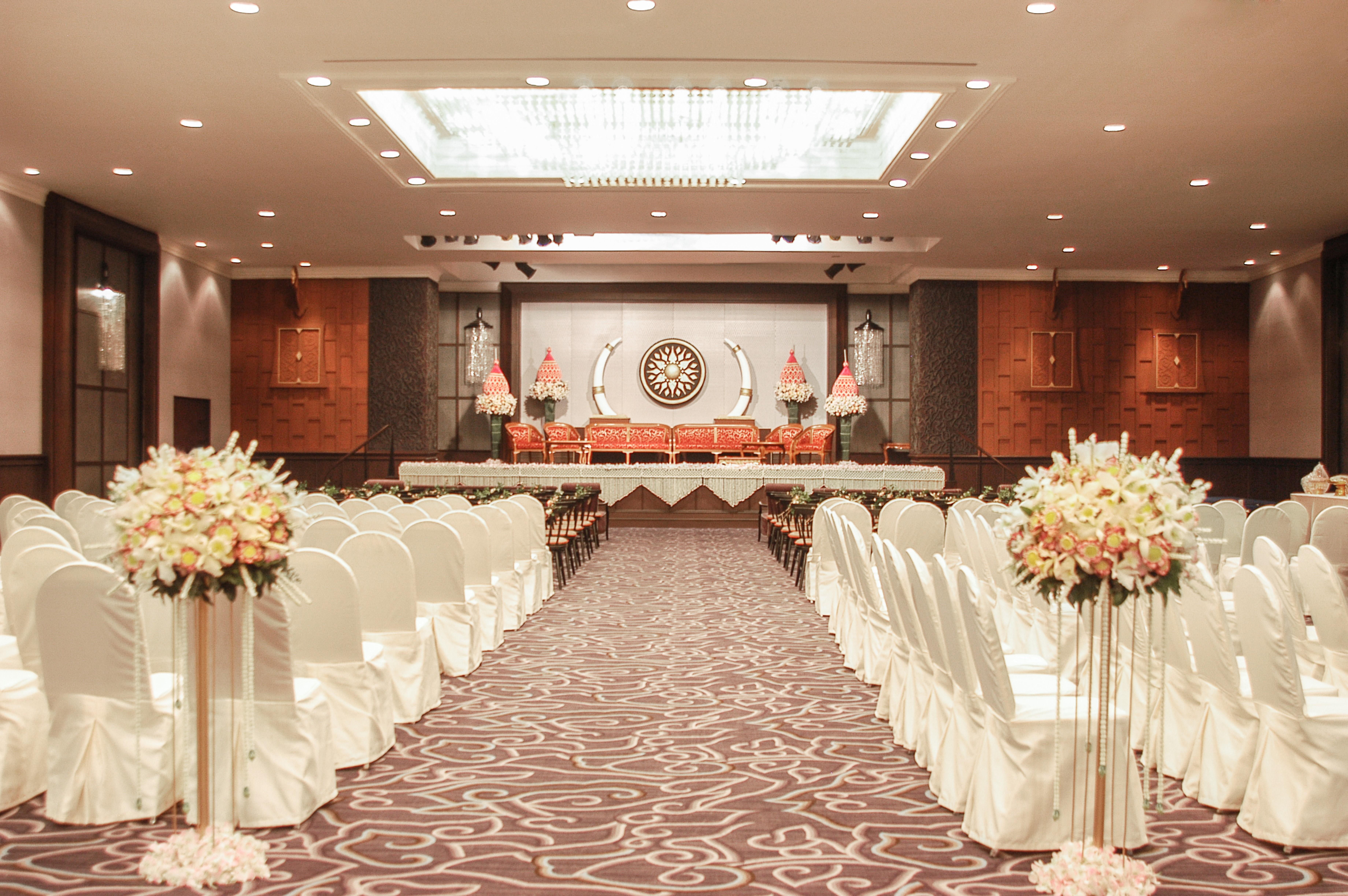 Triple Two Silom Hotel Bangkok Luaran gambar