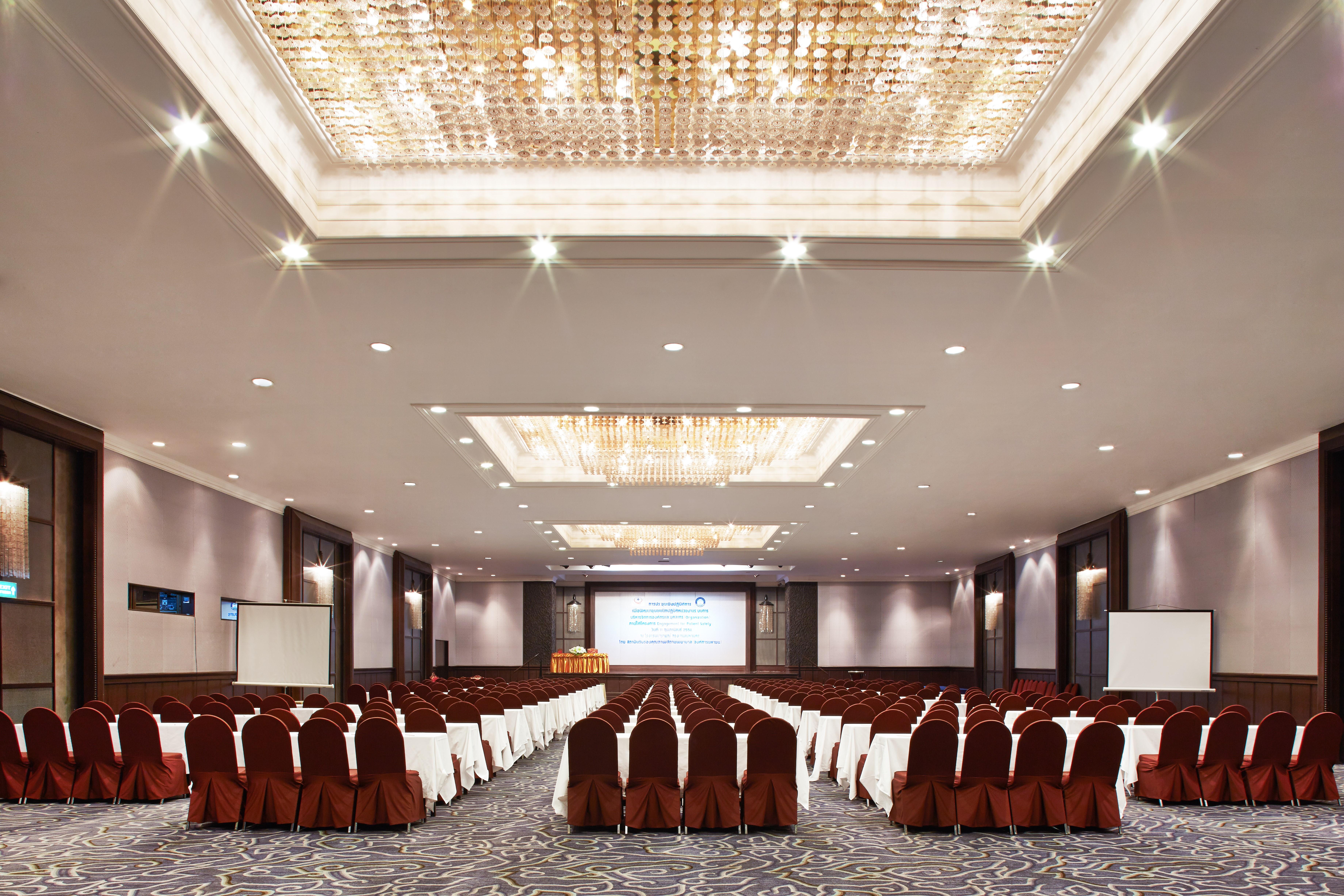 Triple Two Silom Hotel Bangkok Luaran gambar
