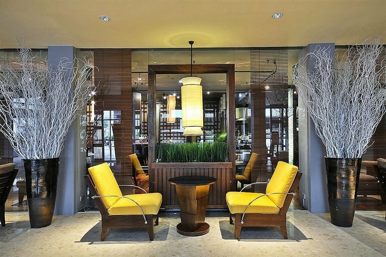 Triple Two Silom Hotel Bangkok Luaran gambar